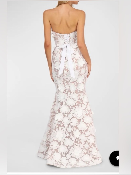 Helsi Dresses & Skirts - Helsi Jessica Strapless Embroidered Mermaid Gown in White  Size XS NWT